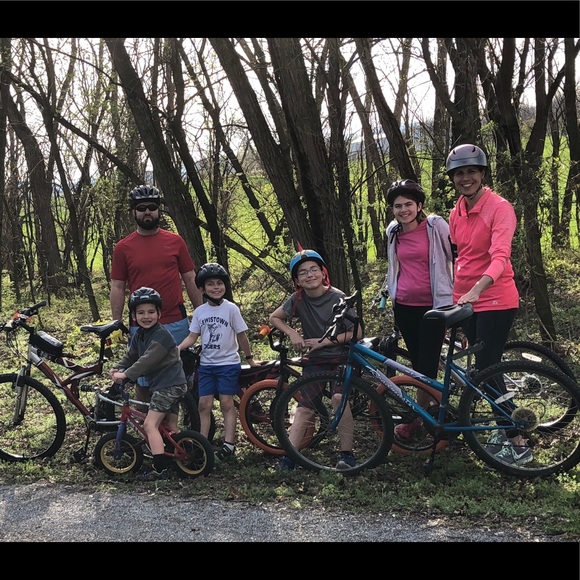 Meet your Posher, Loren - Picture 4 of 9